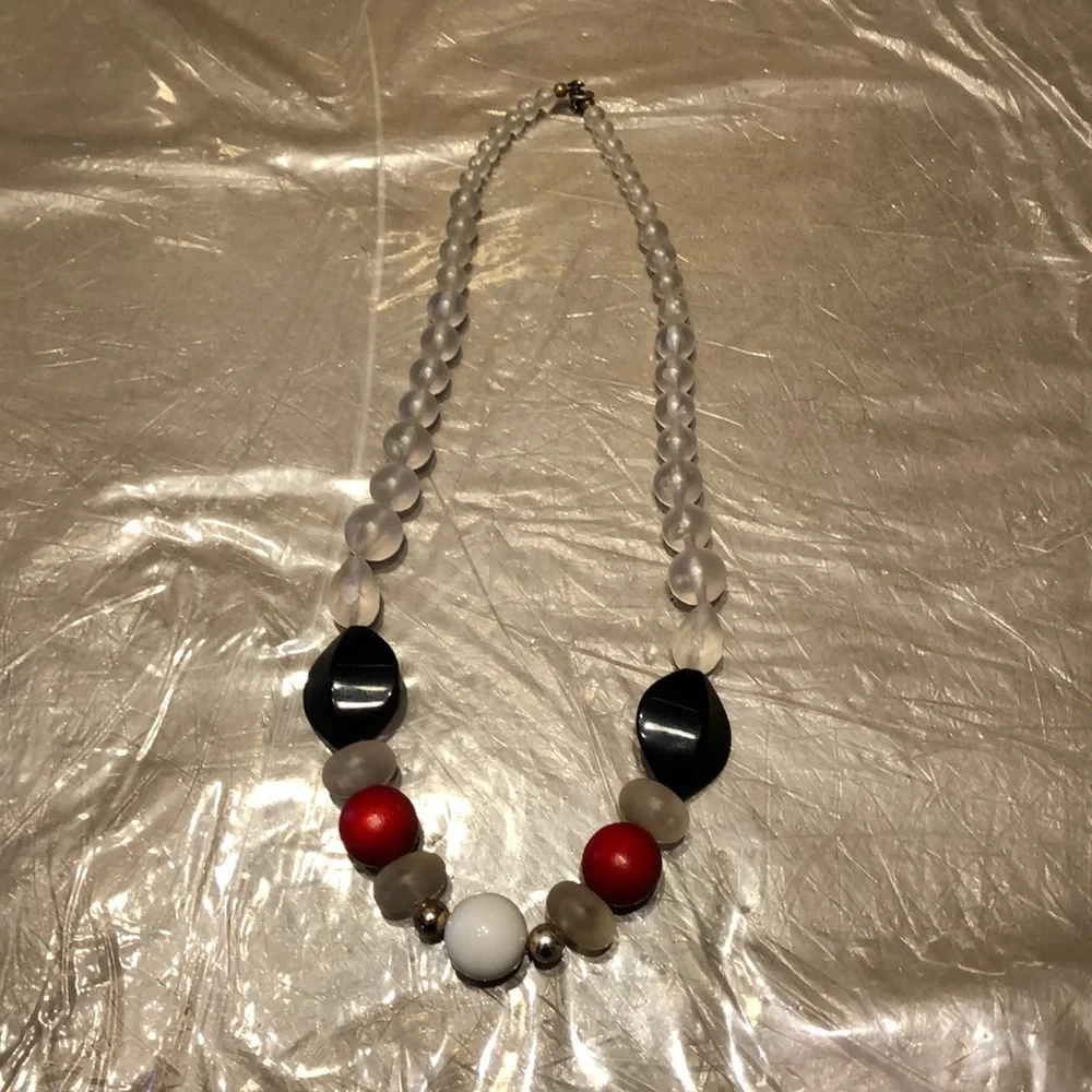 Vintage Beaded Necklace - Picture 1 of 2